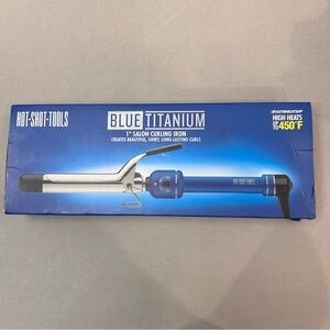 NIB Hot Shot Tools  BLUE TITANIUM 1" Salon Curling Iron HEATS Up To 450 Degrees